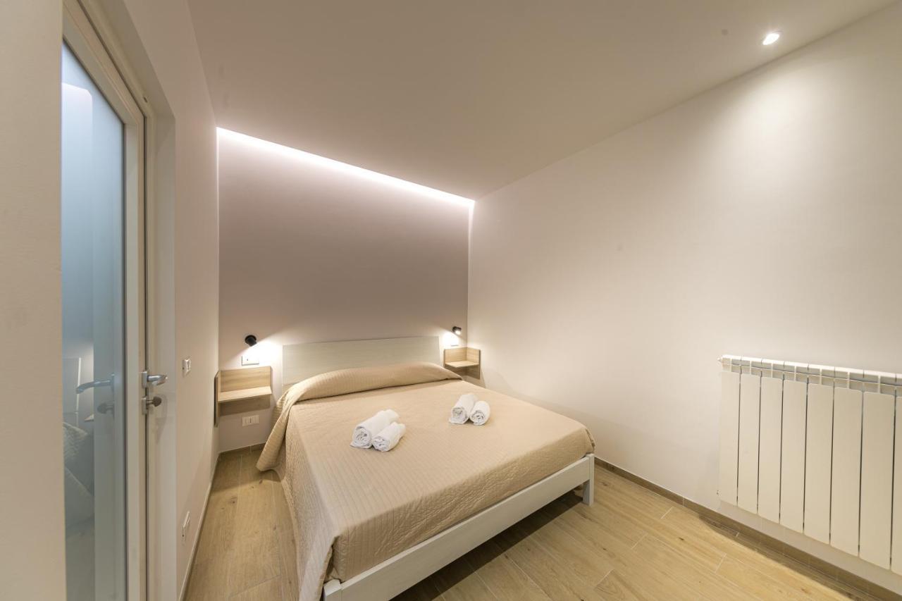 Coresi Rooms Чефалу Экстерьер фото