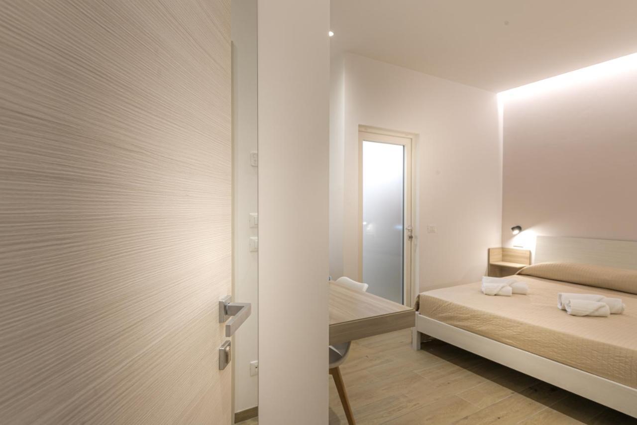 Coresi Rooms Чефалу Экстерьер фото