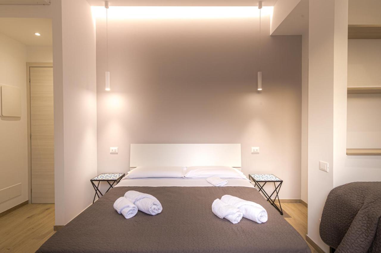 Coresi Rooms Чефалу Экстерьер фото