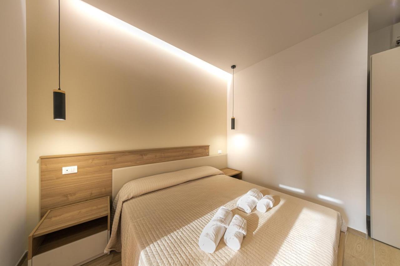 Coresi Rooms Чефалу Экстерьер фото
