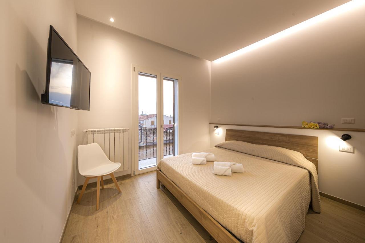 Coresi Rooms Чефалу Экстерьер фото