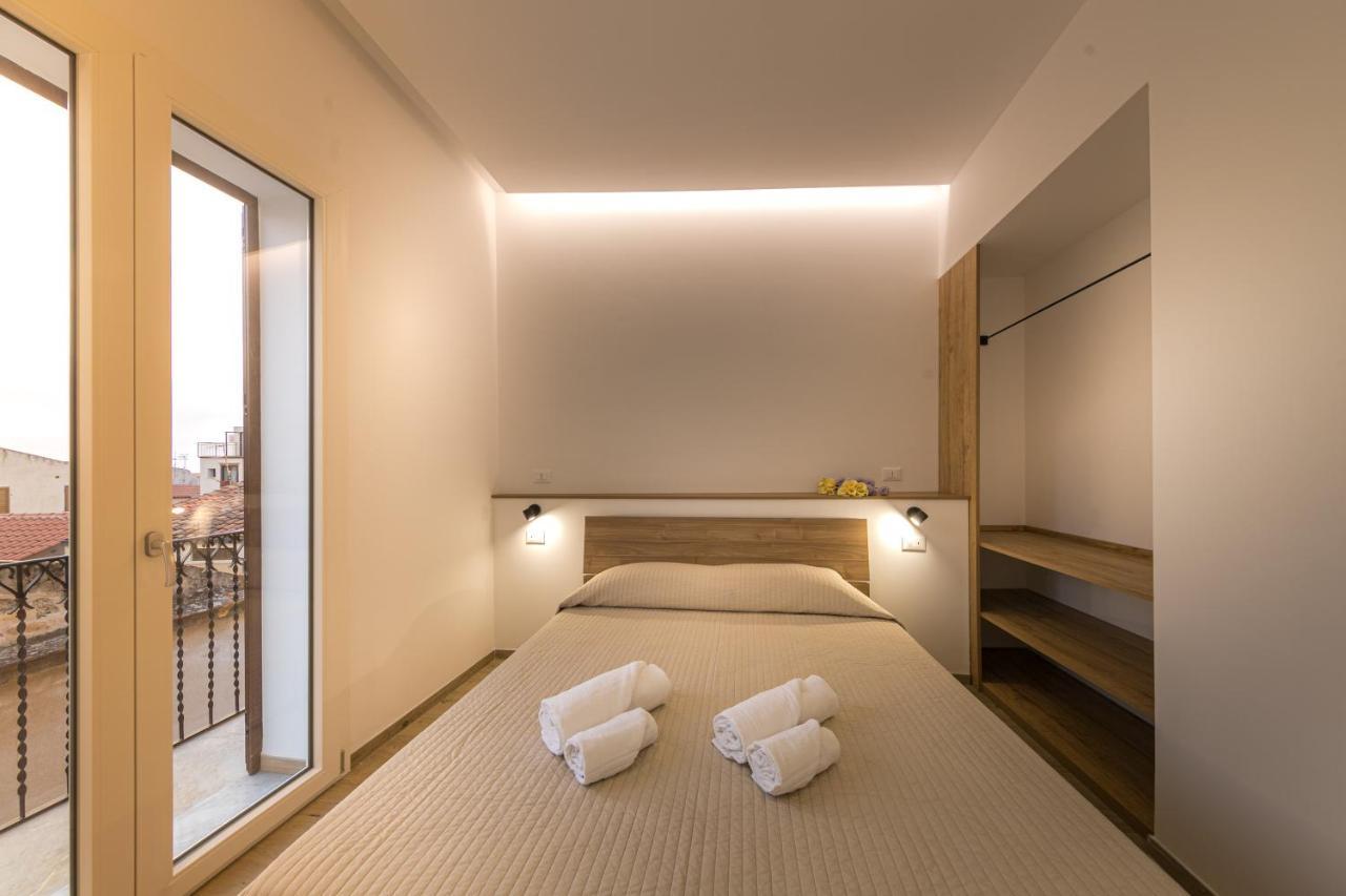 Coresi Rooms Чефалу Экстерьер фото