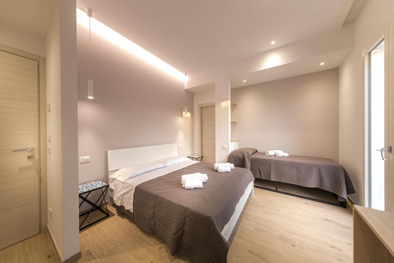 Coresi Rooms Чефалу Экстерьер фото